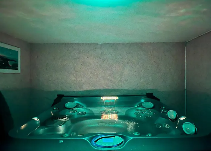 Appartamento Bas De 70m2 Indépendant Avec Espace Jacuzzi Privé Le Lavandou